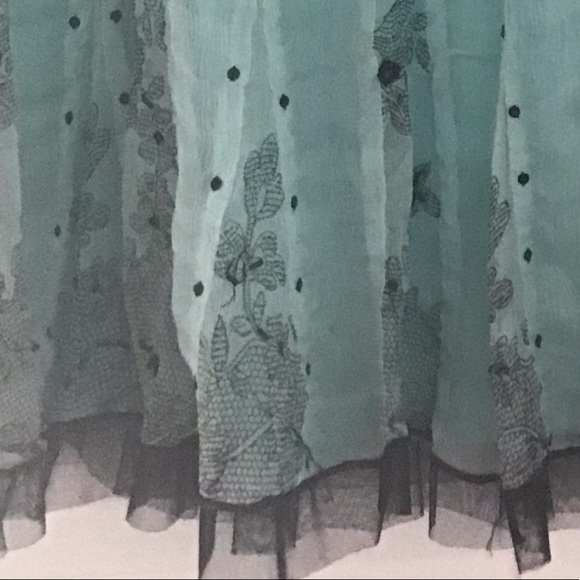 Pretty turquoise blue skirt with black mess and sequins. Size L. - Picture 7 of 7